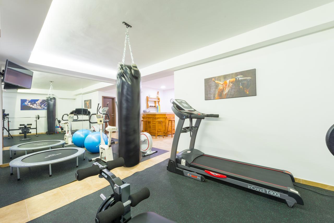 Apartments Villa Elena 2 챠브타트 외부 사진