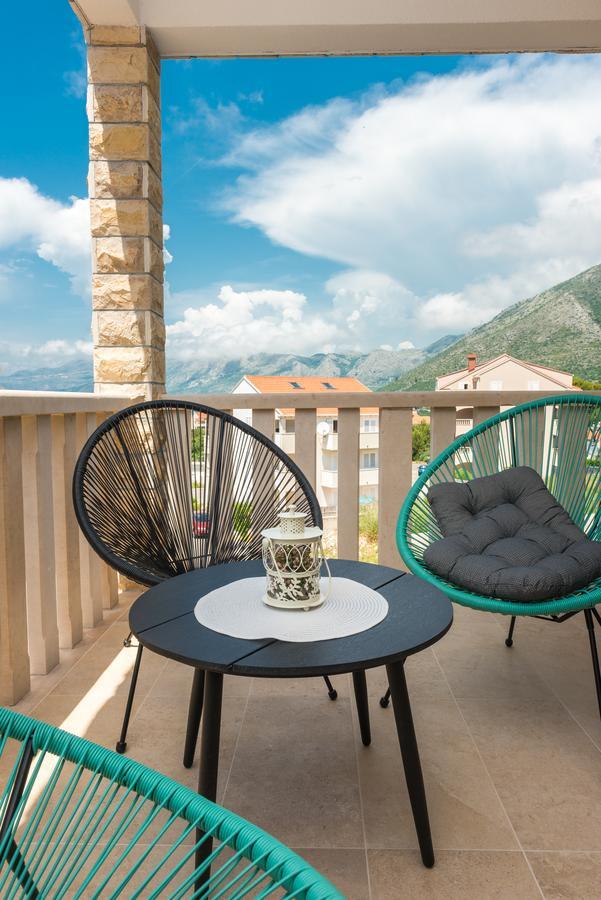 Apartments Villa Elena 2 챠브타트 외부 사진